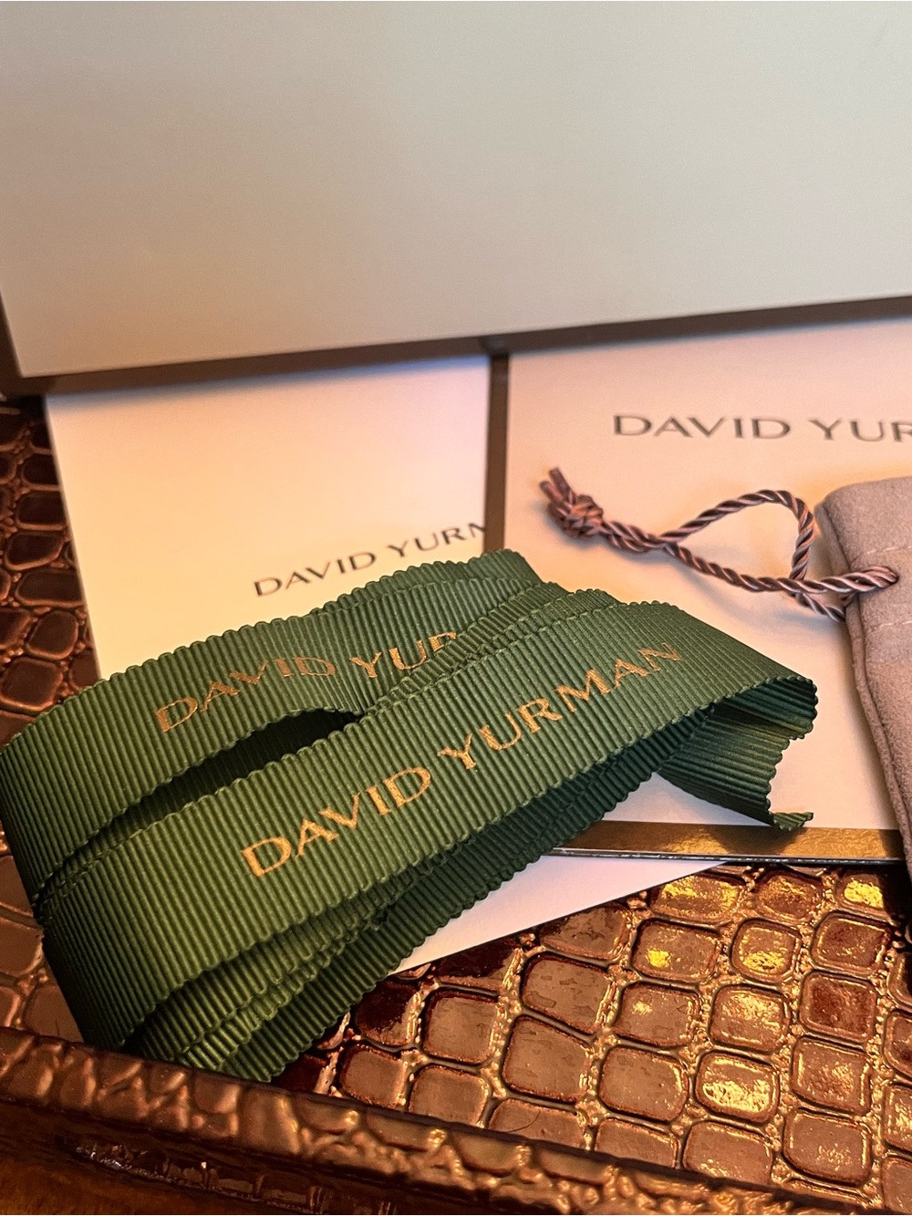 David Yurman Bag, Pouch, Ribbon, Envelope, & Card for Luxury Gifting or Storage - Picture 4 of 15